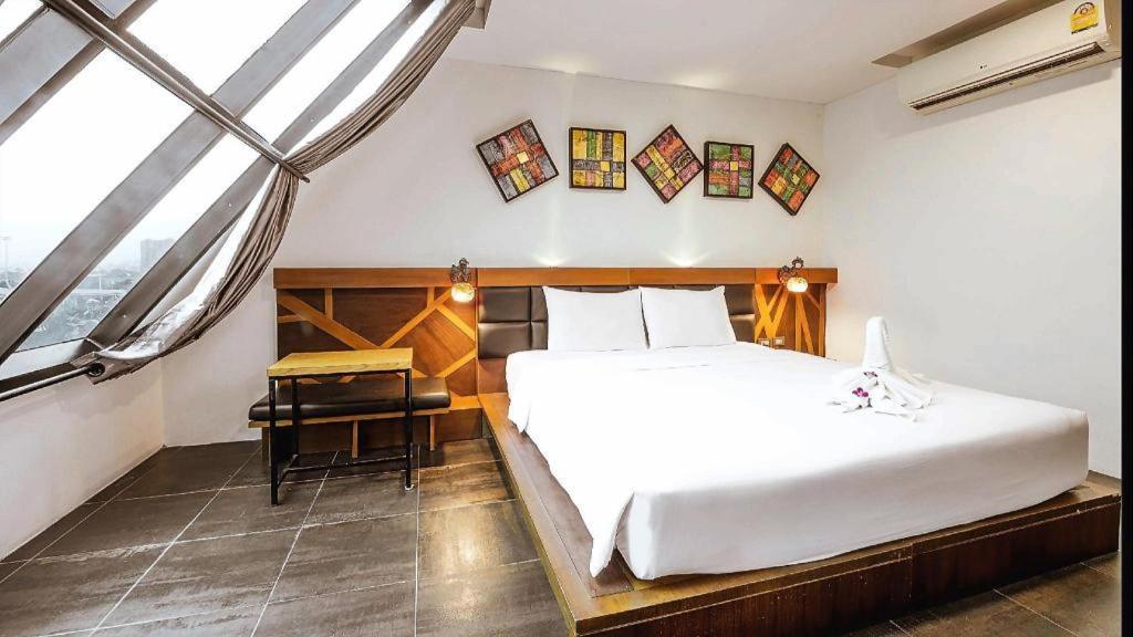 Hotel B2 Srinakharin Boutique & Budget