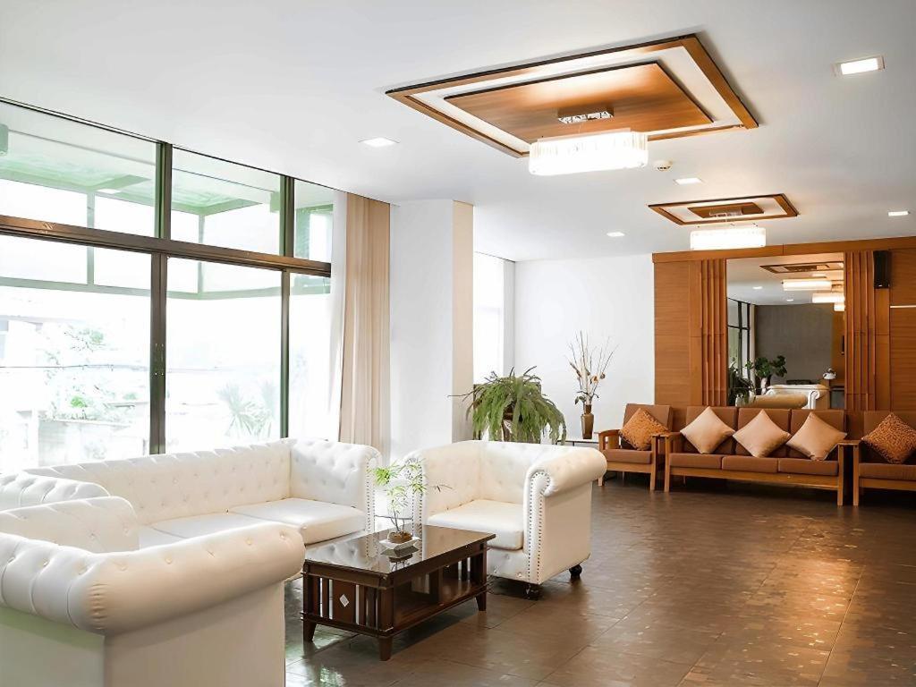 B2 Srinakharin Boutique & Budget 3* Bangkok
